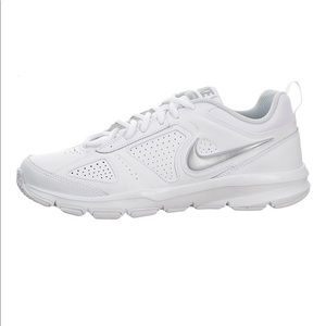 Nike Tennis Shoes💕